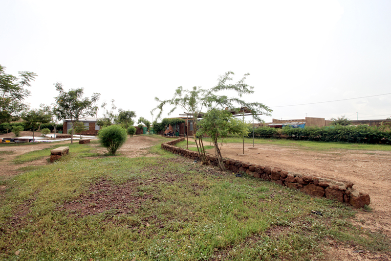 Plaza CCB para la Fundación Amigos de Rimkieta en Burkina Faso por De Buena Planta